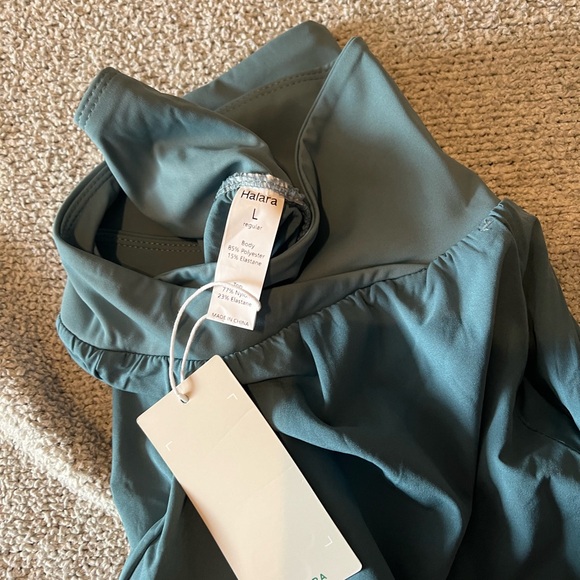 Halara pants - Picture 2 of 2